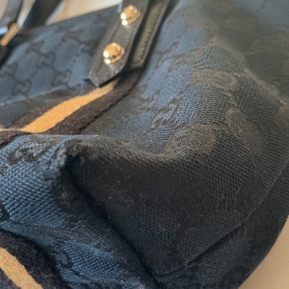 Authentique Gucci purse.  Canvas. Black with taupe stripe. - Picture 13 of 14